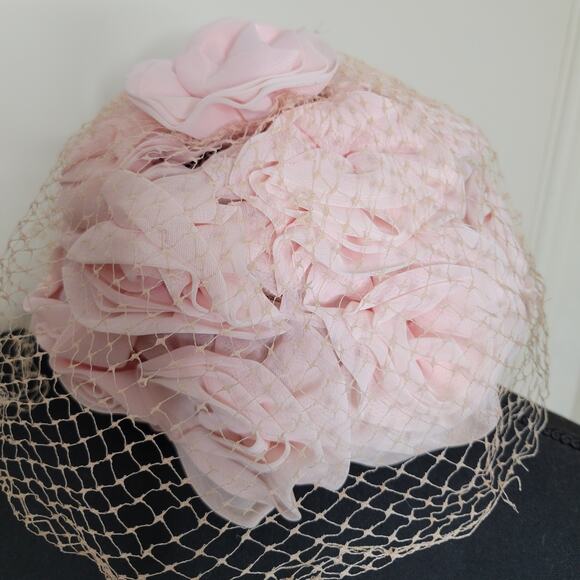 VTG Union Made MCM Light Pink Chiffon Floral Veiled Hat Pillbox Kentucky Derby - Picture 12 of 16